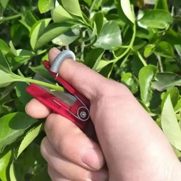 Mini Garden Pruner - Multi-functional Thumb Knife